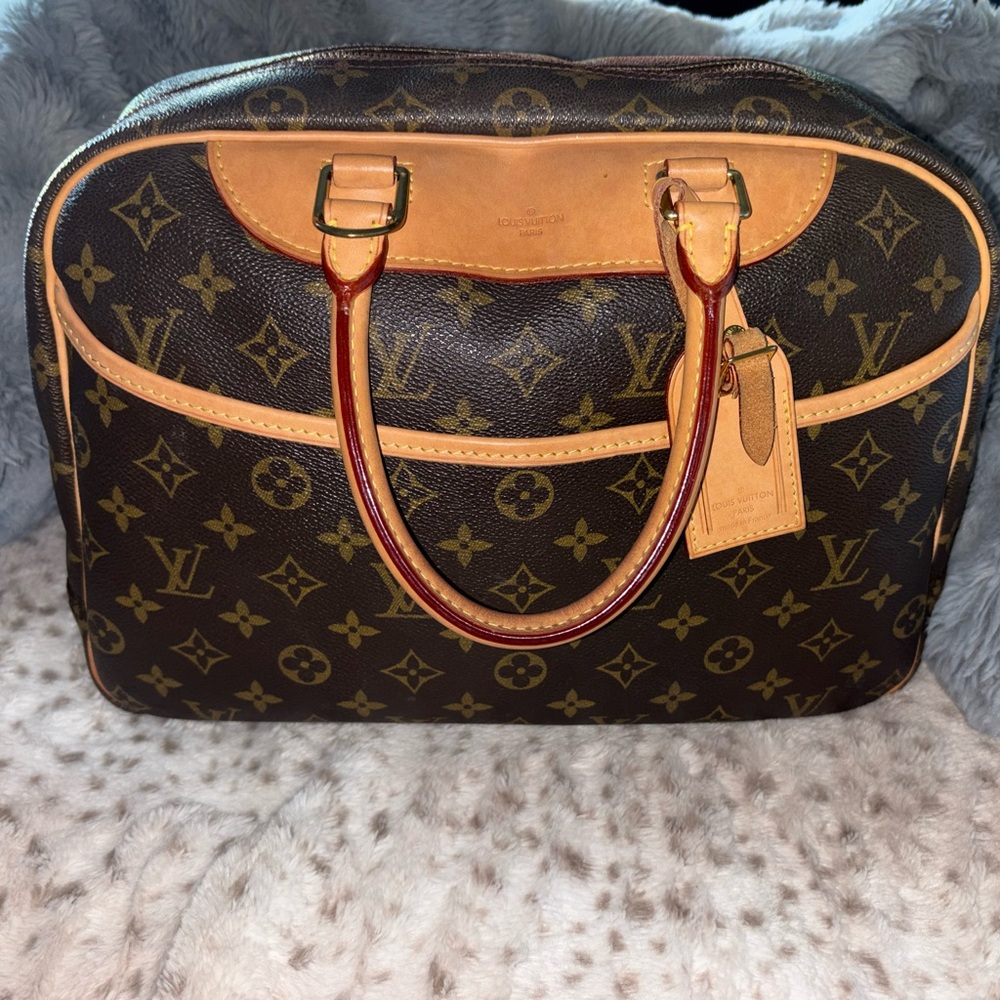 Louis Vuitton Monogram Deauville bag